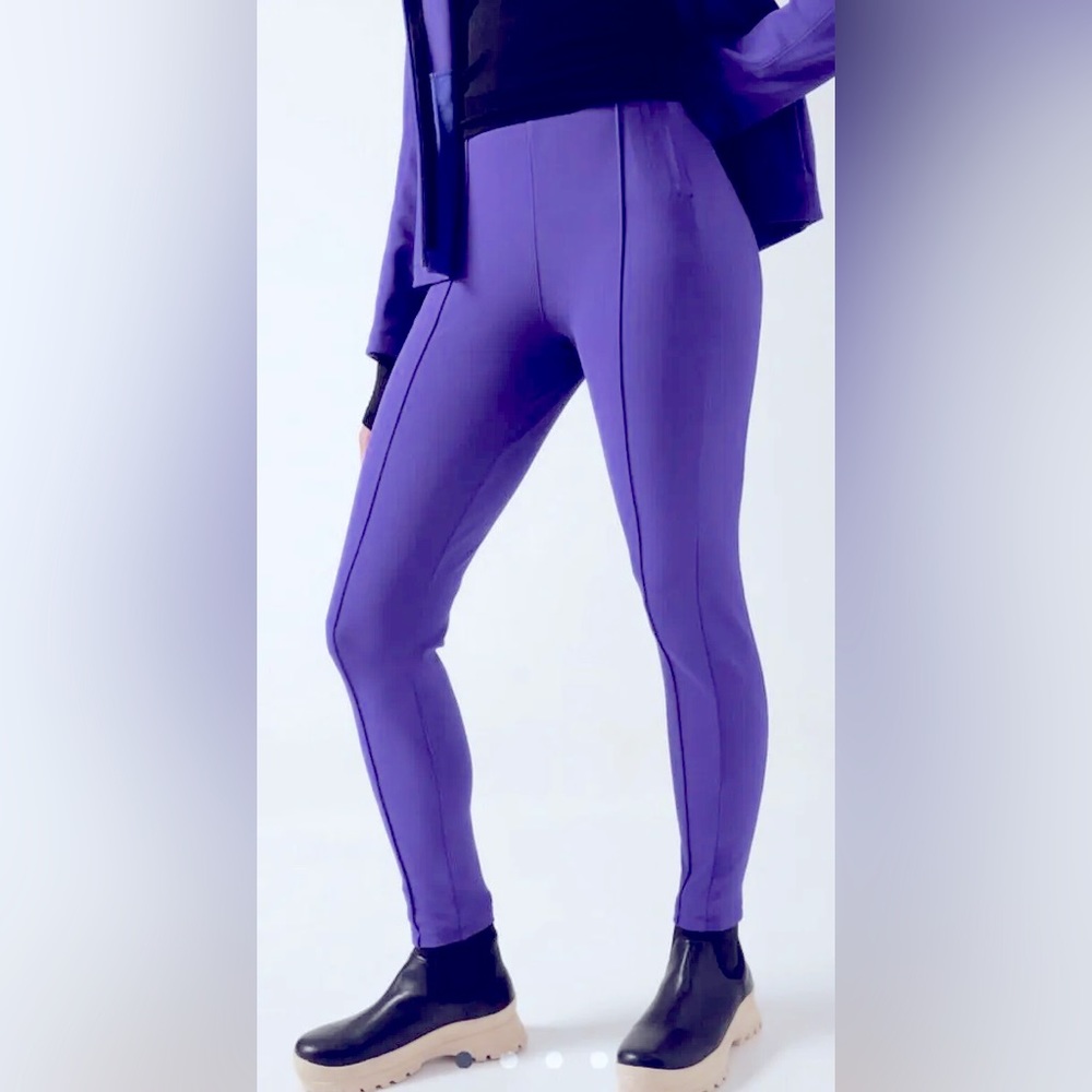 Athleta Glacier Snow Skinny Pants II, NWT size 6 in Noble Blue